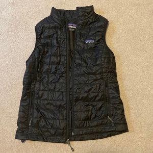 Women’s black Patagonia Vest. Size Medium.